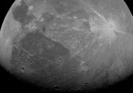 Image de la plus grande lune de Jupiter, Ganymède, qui a été frappée par un astéroïde géant