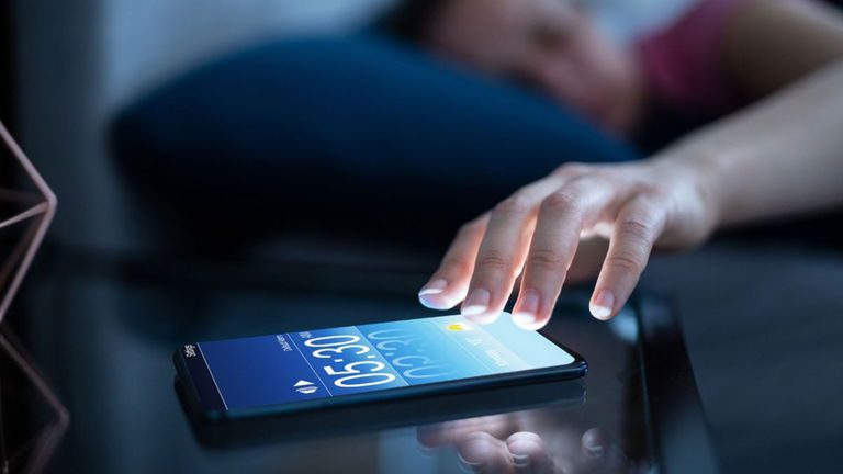 Comment faire sonner l'alarme avec le téléphone éteint 2 Comment faire sonner l'alarme avec un mobile éteint