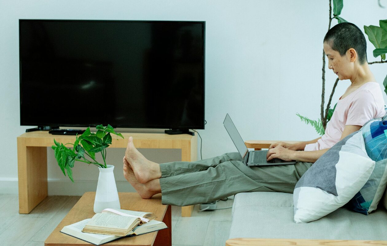 How to Use Hisense TV as a Computer Monitor