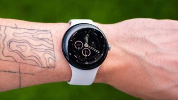 Il a réussi à stopper les ventes de l'Apple Watch. Maintenant, cette entreprise s'est associée à Google pour améliorer les montres Wear OS 7 Elle a réussi à stopper les ventes de l'Apple Watch. Maintenant, cette entreprise s'est alliée à Google pour améliorer les montres Wear OS