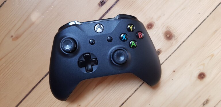 Un contrôleur Xbox est fortement recommandé. (Photo : Sven Wernicke)