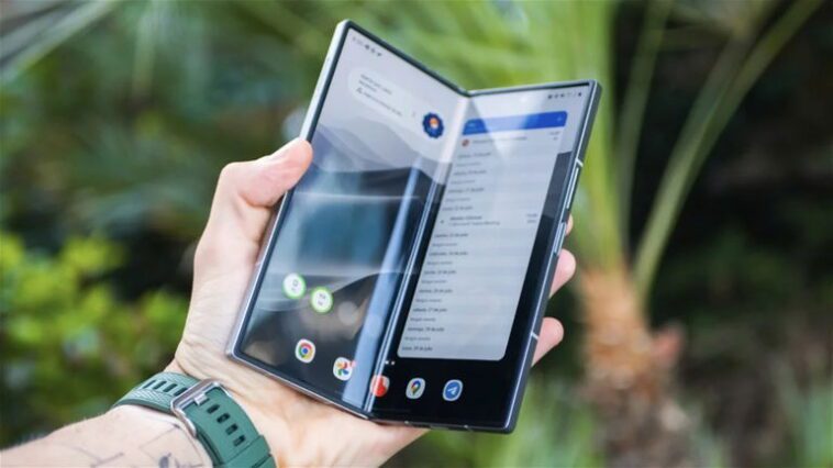 La fonction d'écran dual du Traducteur de Google est désormais disponible sur le Pixel Fold et le Galaxy Z Fold6 1 La fonction d'écran dual du Traducteur de Google est maintenant disponible sur le Pixel Fold et le Galaxy Z Fold6