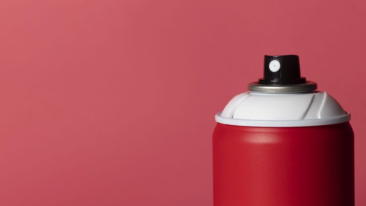 La mode absurde de sentir du vernis ou des marqueurs pour se défoncer : qu'est-ce que le chroming et qu'est-ce qui le rend létal 2 Image