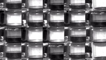 La première webcam au monde a été utilisée à l'université de Cambridge, mais que devait-elle faire ? 15 The first ever webcam was used at Cambridge University, but what was it designed to do?