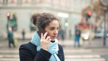 Le lien entre les téléphones portables et le risque de cancer du cerveau est désormais clair : la réponse de l'OMS 7 Image