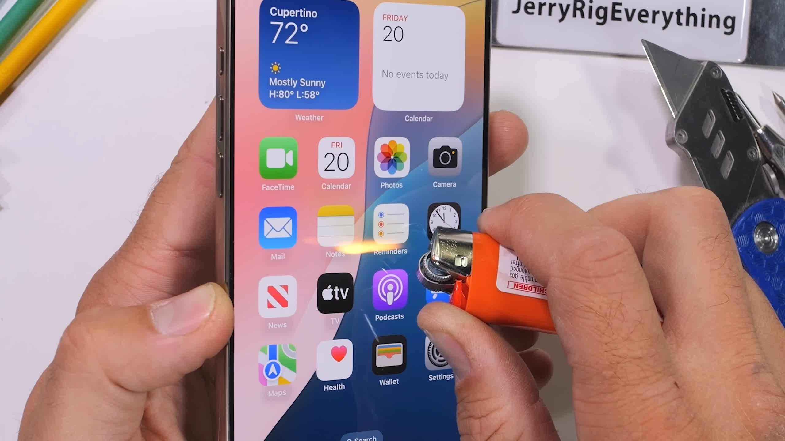iPhone 16 Pro Max passes durability tests but thin bezels pose risks