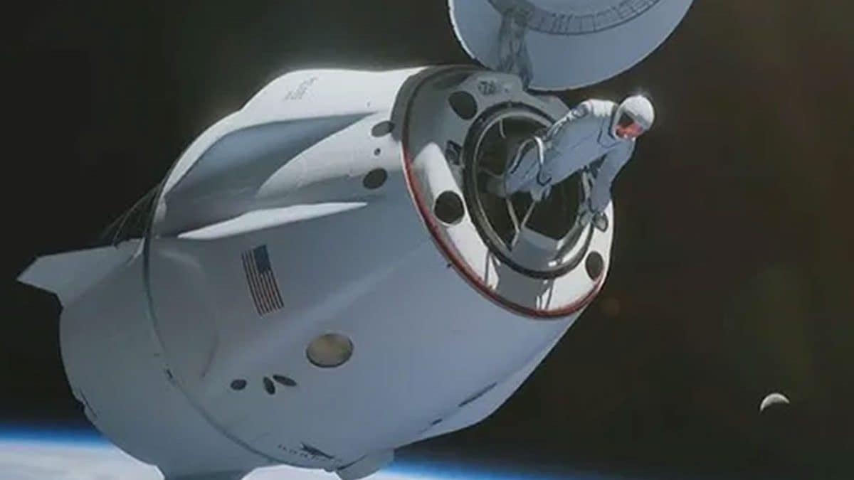 Mission Polaris Dawn, aujourd'hui la première promenade dans l'espace de privés depuis Dragon SpaceX en direct 2 Illustration de la sortie dans l'espace privée de la mission Polaris Dawn / Crédit : SpaceX