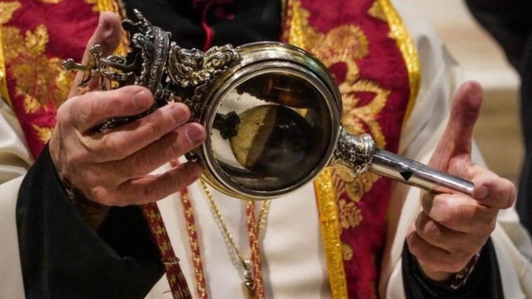 Pourquoi le sang de San Gennaro se liquéfie, l'explication scientifique de la liquéfaction 1 Image
