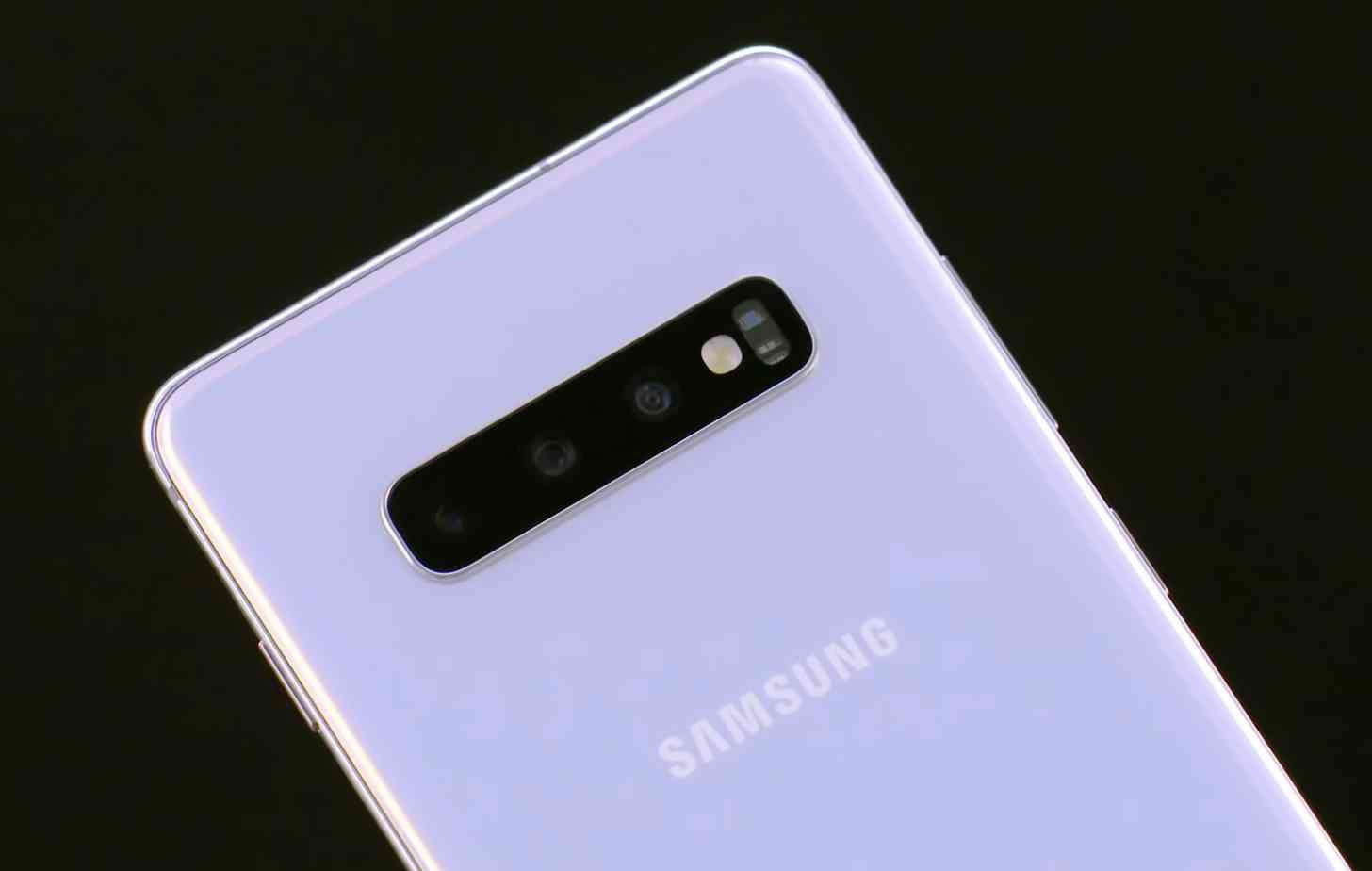Que couvre la garantie d'un mobile Samsung 3 Si la caméra de votre mobile Samsung ne fonctionne plus, cela pourrait être couvert par la garantie