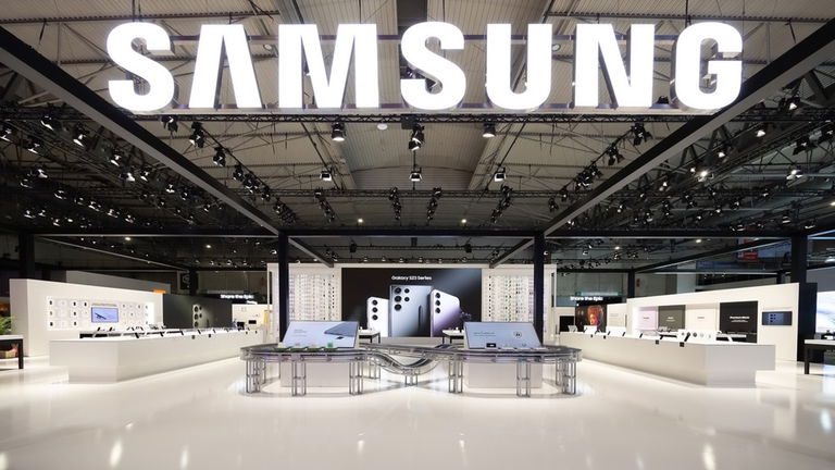 Samsung prévoit de licencier 30 % de son personnel 2 Samsung prévoit de licencier 30% de son personnel