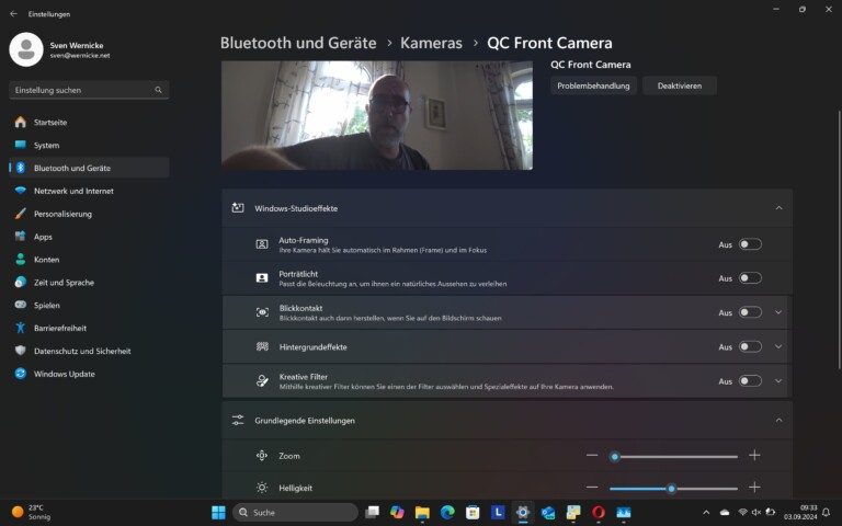 Toujours le contact visuel, toujours au centre de l'attention : Comment utiliser les effets de studio Windows pour ta webcam 2 Vous pouvez voir en direct ce que les fonctions produisent. (Capture d'écran)