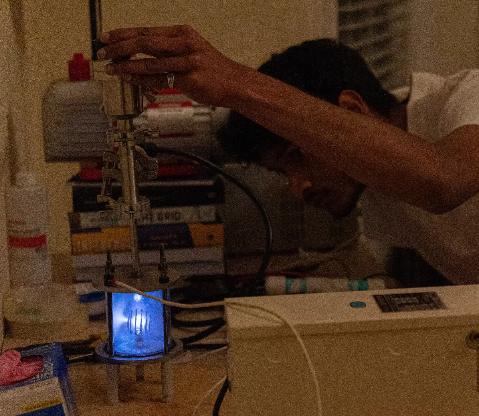 Un étudiant en mathématiques construit un réacteur à fusion à la maison avec l'aide del'AI et 2 000$ 2 Un etudiant en mathematiques construit un reacteur a fusion a