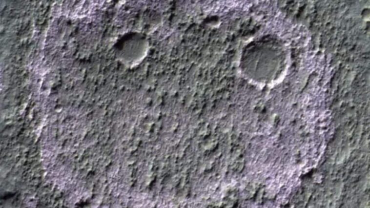 Un visage sourire apparu sur Mars pourrait être une preuve de la vie extraterrestre : la découverte de l'Esa 1 Image