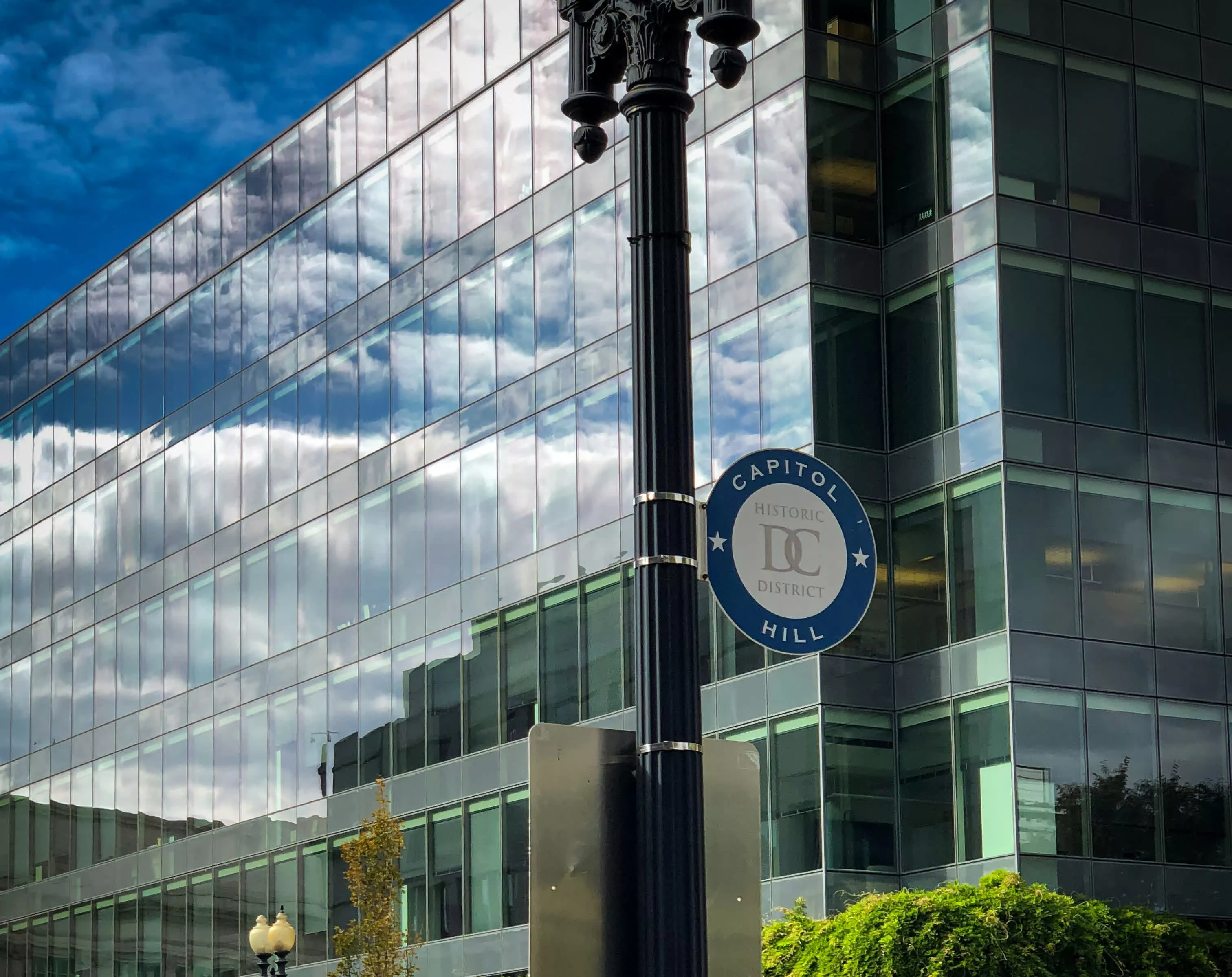 Une étude suggère que les visites de la SEC pourraient alerter les initiés, ce qui pourrait conduire à des ventes d'actions 2 Une etude suggere que les visites de la SEC pourraient