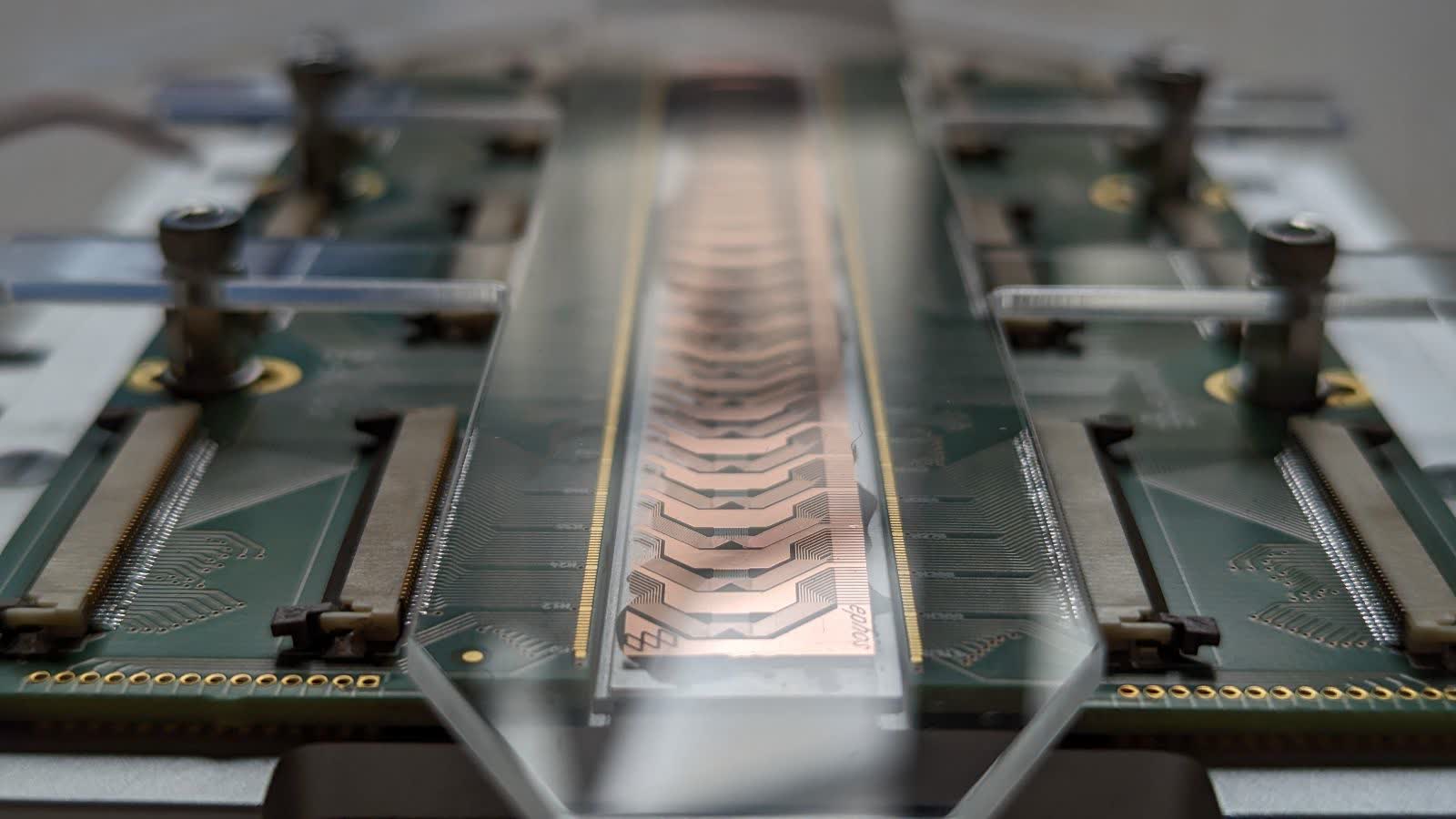 Une startup lève 8,5 millions de dollars pour fabriquer des puces à substrat en verre, compte l'OTAN parmi ses investisseurs 2 Une startup leve 85 millions de dollars pour fabriquer des