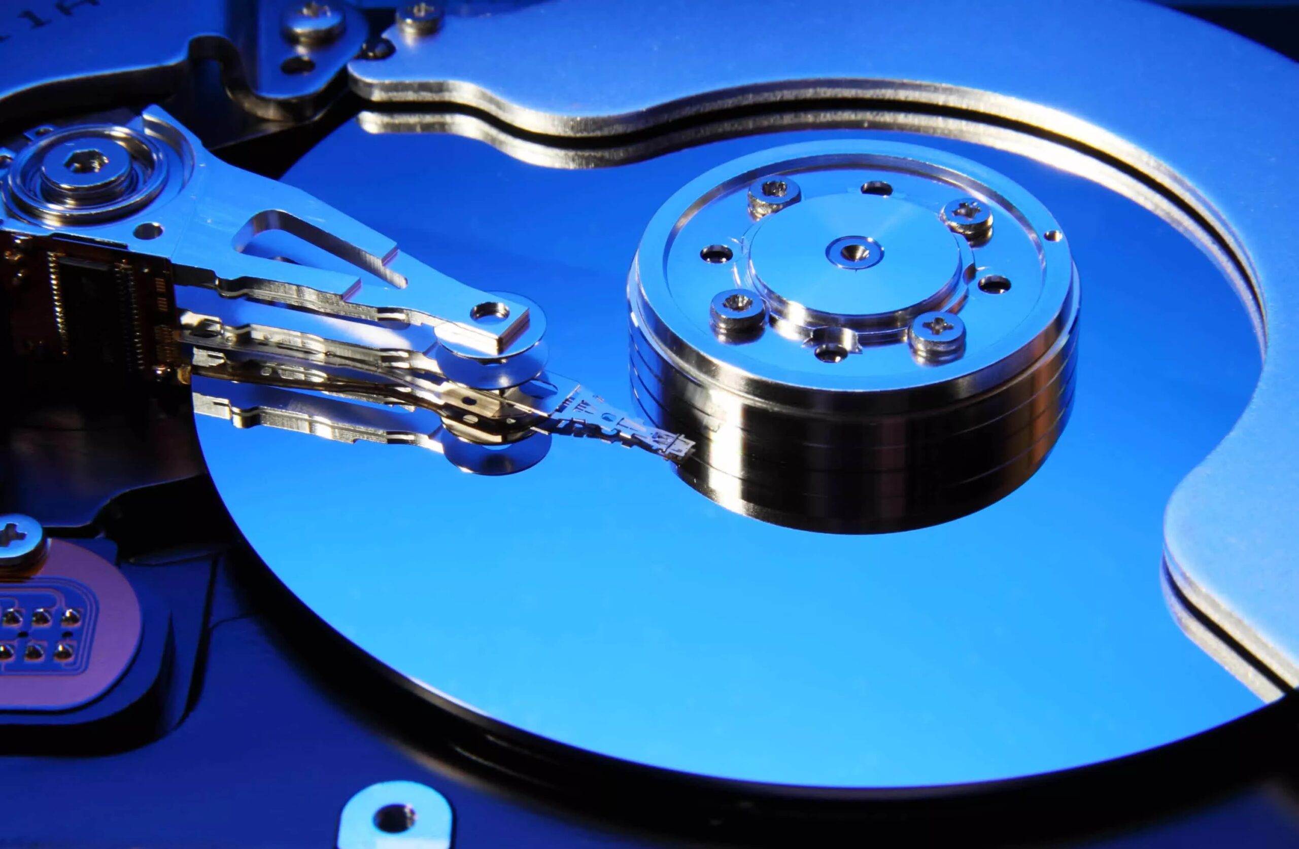 60TB hard drives set to arrive by 2028, industry forecast predicts