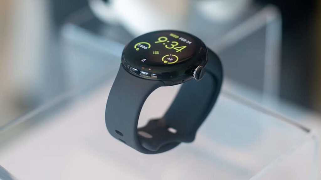 Google va reprendre le lancement de WearOS 5 pour les Pixel Watch 1 et 2 encore cette année 3 WearOS 5 Pixel Watch Google mise à jour
