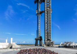 SpaceX atteint une étape majeure avec la première capture de booster Starship 14 SpaceX achieves major milestone with first-ever Starship booster catch