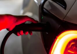 EV battery prices set to plummet, dramatic 50% drop predicted by 2026