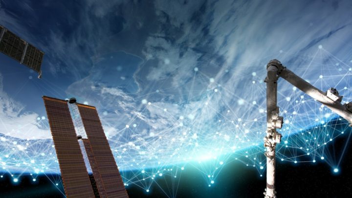 La Chine veut explorer l'espace mais ses satellites menacent l'astronomie 4 Satélites lumineux à circundar la Terre