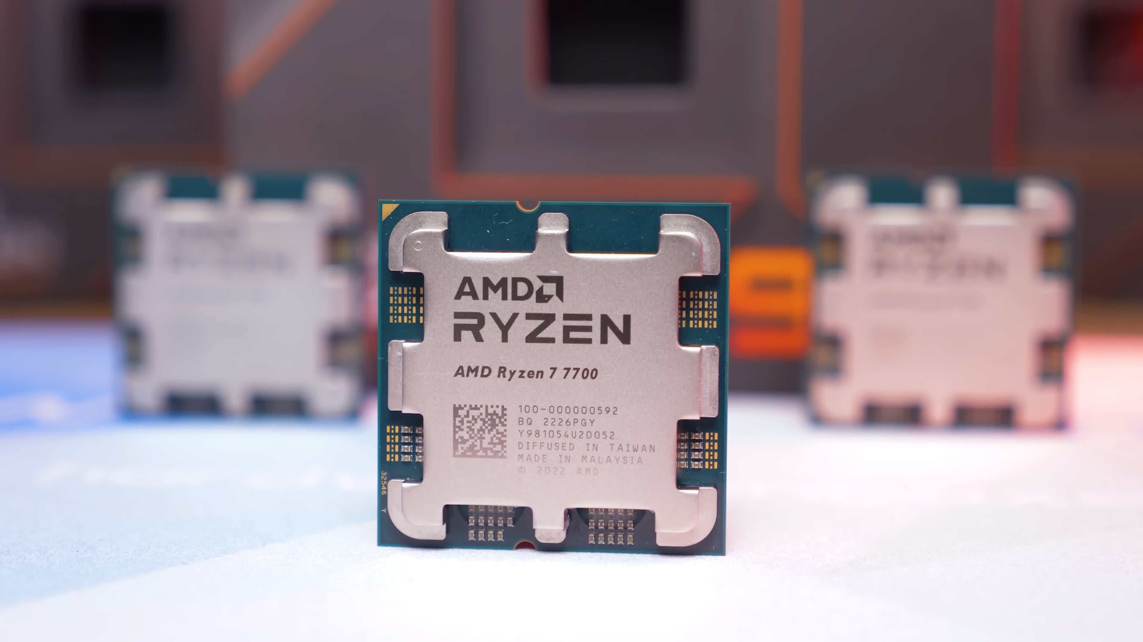 Test de la mise à jour des performances Zen 5 d'AMD : Ryzen 7 9700X, Windows 24H2, mise à jour AGESA 24 1729248835 96 Test de la mise a jour des performances Zen 5