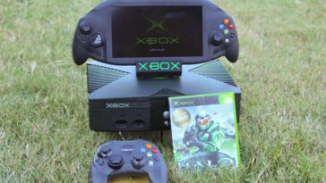 The first-ever portable Xbox is here, thanks to one very dedicated modder
