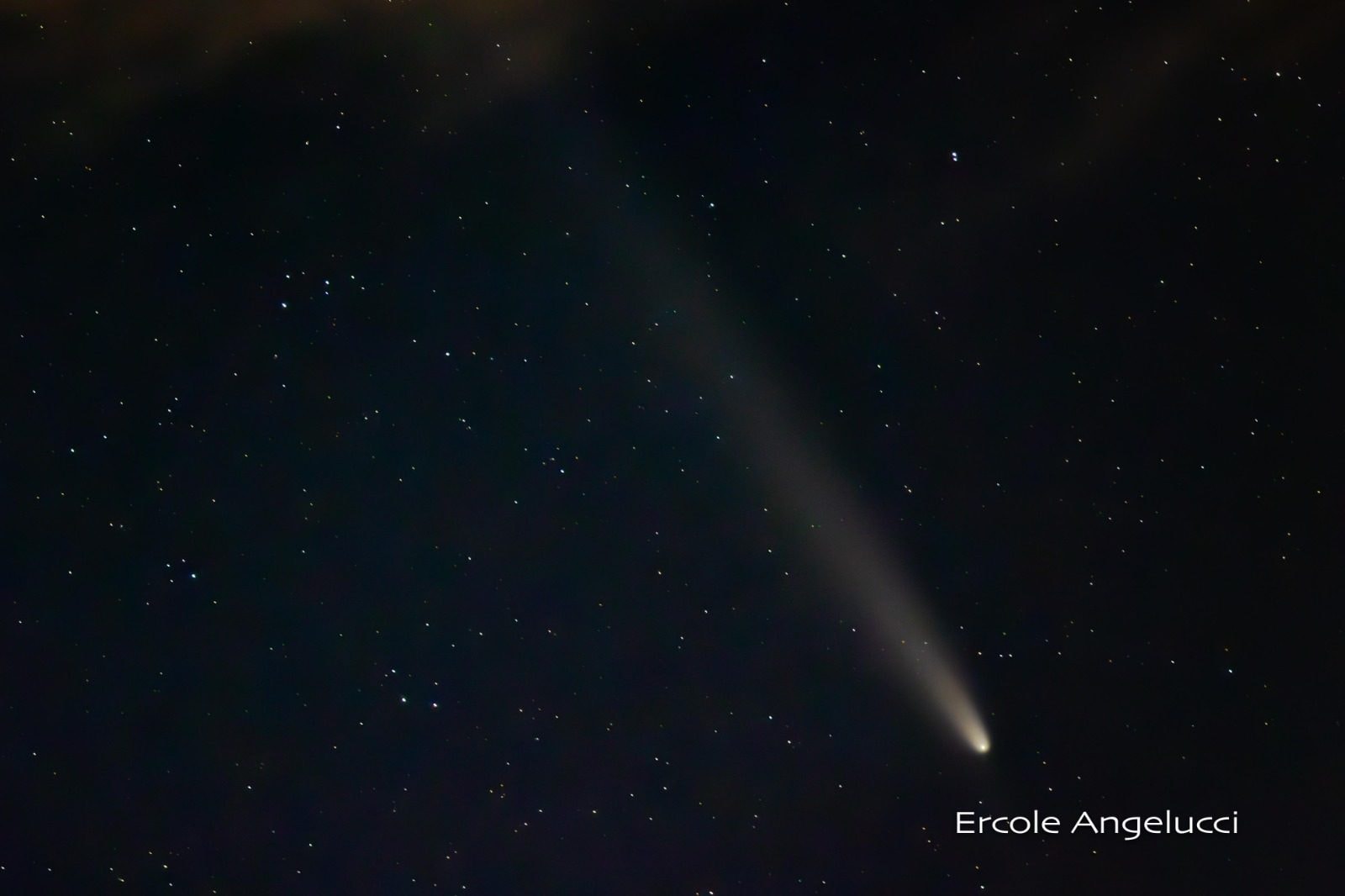 La comète du siècle brille dans une vidéo en timelapse : les images des ciels italiens 4 Crédit: Ercole Angelucci