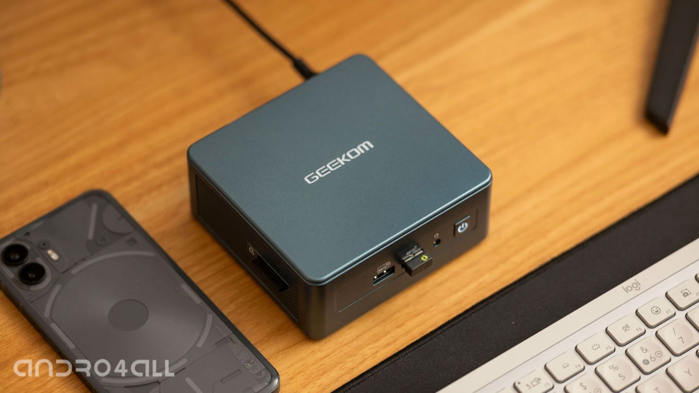 Qu'est-ce qu'un mini PC et que faut-il prendre en compte pour en choisir un 6 Geekom Mini IT12 vu de dessus