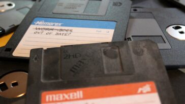 L'une des dernières industries de disques souples se modernise avec succès 13 1730158179 Lune Des Dernieres Industries De Disques Souples Se Modernise Avec.jpg