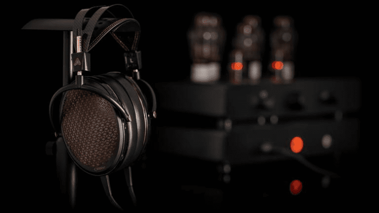 Audeze lance les CRBN2 : des écouteurs avec une technologie innovante visant le haut de gamme 1 Audeze lance les CRBN2 : des écouteurs avec une technologie innovante qui visent le haut de gamme