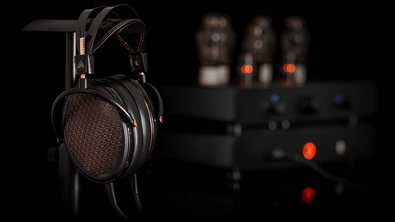 Audeze lance les CRBN2 : des écouteurs avec une technologie innovante visant le haut de gamme 2 Audeze lance les CRBN2 : des écouteurs avec une technologie innovante qui visent le haut de gamme