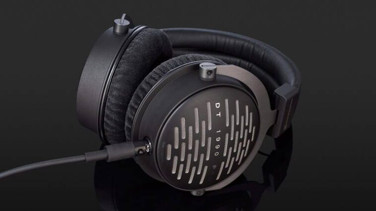 Beyerdynamic célèbre son centenaire avec les nouveaux DT Pro MKII, des écouteurs de studio dotés d'une technologie Tesla améliorée 1 Beyerdynamic célèbre son centenaire avec les nouveaux DT Pro MKII, des écouteurs de studio avec une technologie Tesla améliorée