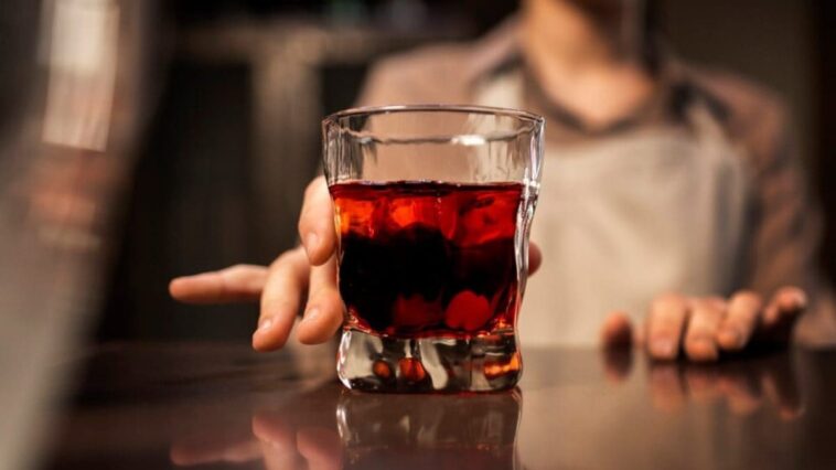 Boire de l'alcool augmente le risque de six types de cancer : quels sont les effets de l'éthanol sur le corps 1 Image