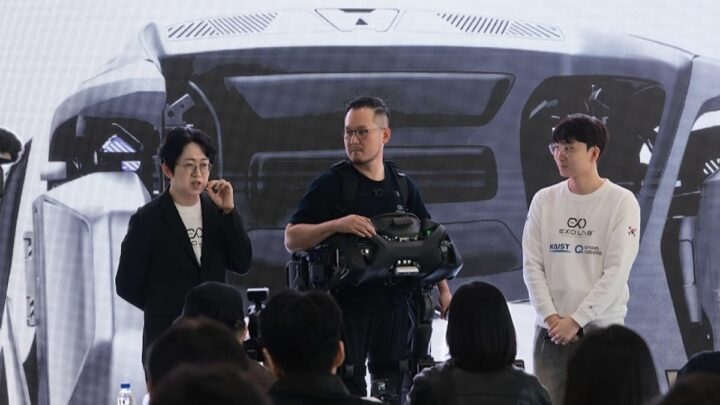 Ce robot vestible rendra les personnes en situation de handicap beaucoup plus indépendantes 2 Ce robot vestible rendra les personnes en situation de handicap