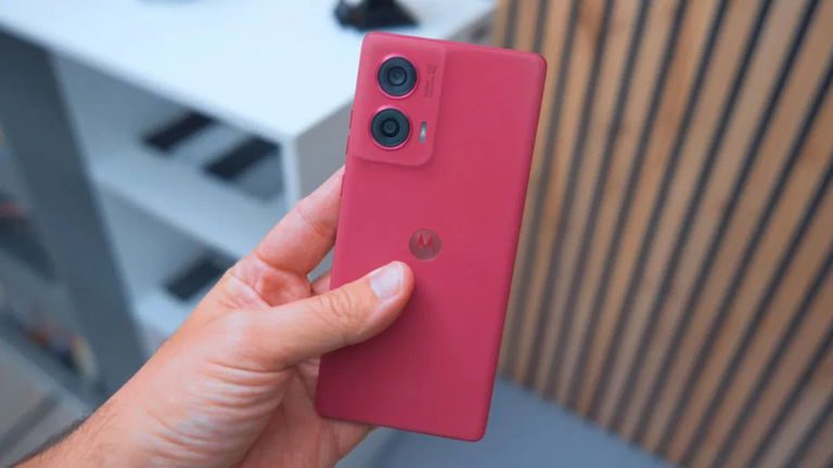 Ceci est le premier mobile de Motorola à recevoir la mise à jour vers Android 15 2 Voici le premier mobile de Motorola à recevoir la mise à jour vers Android 15