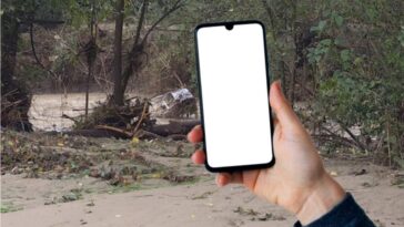 Combien vaut un like ? En Émilie-Romagne, les carabiniers doivent bloquer les selfies avec les rivières en crue 9 Immagine