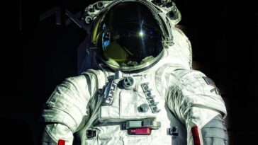 Dévoilé les combinaisons avec lesquelles nous retournerons sur la Lune : « Avec celles-ci, nous arriverons pour la première fois au Pôle Sud » 24 Image