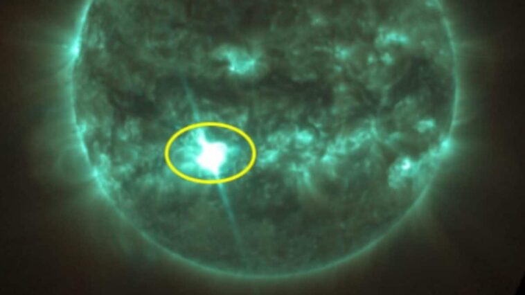 Éruption violente de Classe X 7.1 sur le Soleil : alerte pour tempête solaire le 4 octobre 1 L'éclat de classe X 7.1 du 2 octobre 2024. Crédit : NOAA