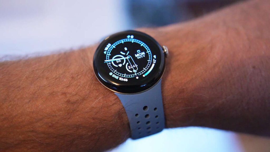 Google va reprendre le lancement de WearOS 5 pour les Pixel Watch 1 et 2 encore cette année 2 WearOS 5 Pixel Watch Google mise à jour