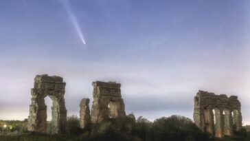 La comète du siècle brille sur l'aqueduc romain : la magnifique prise de vue dans le ciel de la Ville Éternelle 17 La cometa del secolo splende sull’acquedotto romano: il magnifico scatto nel cielo della Città Eterna