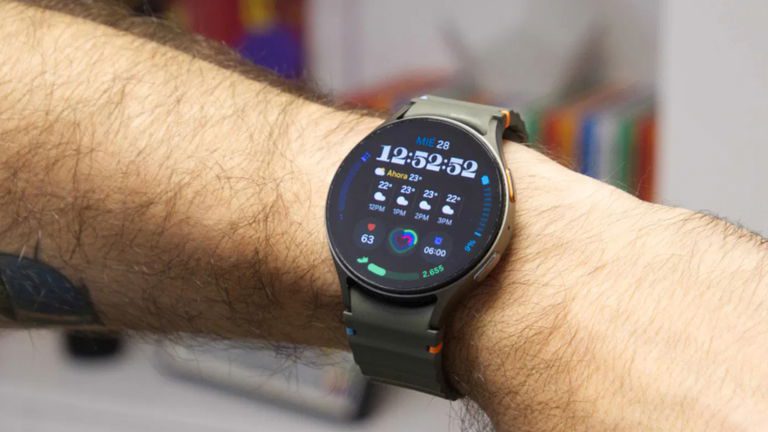 L'application Galaxy Wearable apporte les cadrans des nouveaux Galaxy Watch7 et Watch Ultra aux anciennes montres 2 L'application Galaxy Wearable permet d'obtenir les cadrans des nouveaux Galaxy Watch7 et Watch Ultra sur les modèles anciens