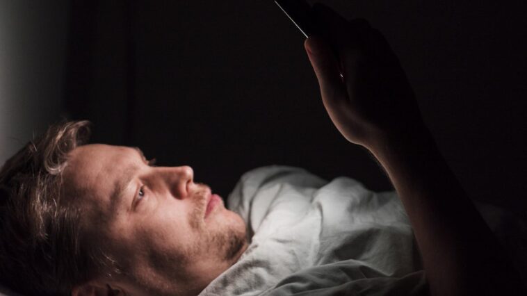 Le sommeil de mauvaise qualité : un facteur qui accélère le vieillissement du cerveau 1 Image