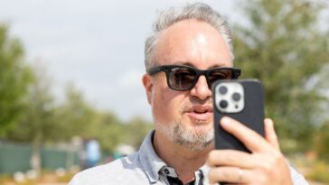 Les lunettes Ray-Ban Meta atteignent la version 9.0, obtiennent une nouvelle messagerie vocale 10 Les Lunettes Ray Ban Meta Atteignent La Version 90 Obtiennent Une.jpg