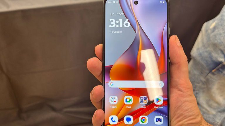 Motorola présente les nouveaux ThinkPhone 25 et Motorola G95 pour le marché professionnel : son objectif est clair, conquérir ce segment 2 Motorola présente les nouveaux ThinkPhone 25 et Motorola G95 pour le marché professionnel : leur objectif est clair, conquérir ce secteur
