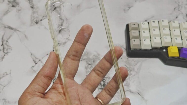 Pourquoi les coques transparentes de téléphone deviennent jaunes 1 Pourquoi les coques transparentes de téléphone deviennent jaunes