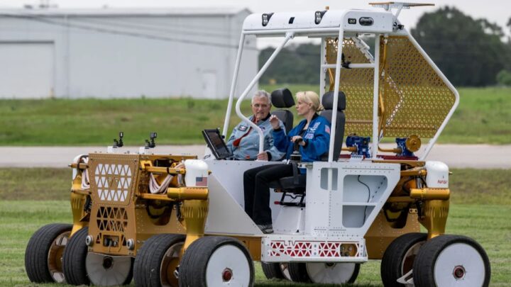 Premier véhicule lunaire de la NASA depuis Apollo aura l'aspect d'une voiture de golf 2 Premier vehicule lunaire de la NASA depuis Apollo aura laspect