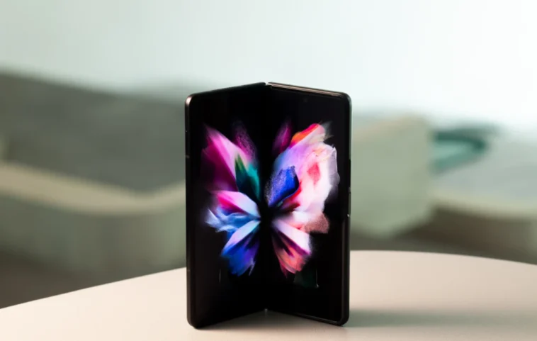Samsung étend One UI 6.1.1 au Galaxy Z Fold 3 et Flip 3 à l'échelle mondiale 1 One UI 6.1.1 for Galaxy Z Fold 3