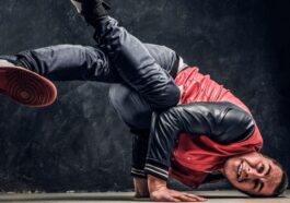 Un jeune développe un nodule de 30 cm à la tête à cause de la breakdance : comment est-ce possible 67 Immagine