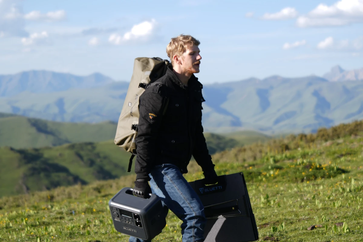 BLUETTI rejoint l'événement Prime Day d'octobre d'Amazon avec des offres imbattables sur ses stations d'énergie portables 3 Bivouac Batterie Montagne