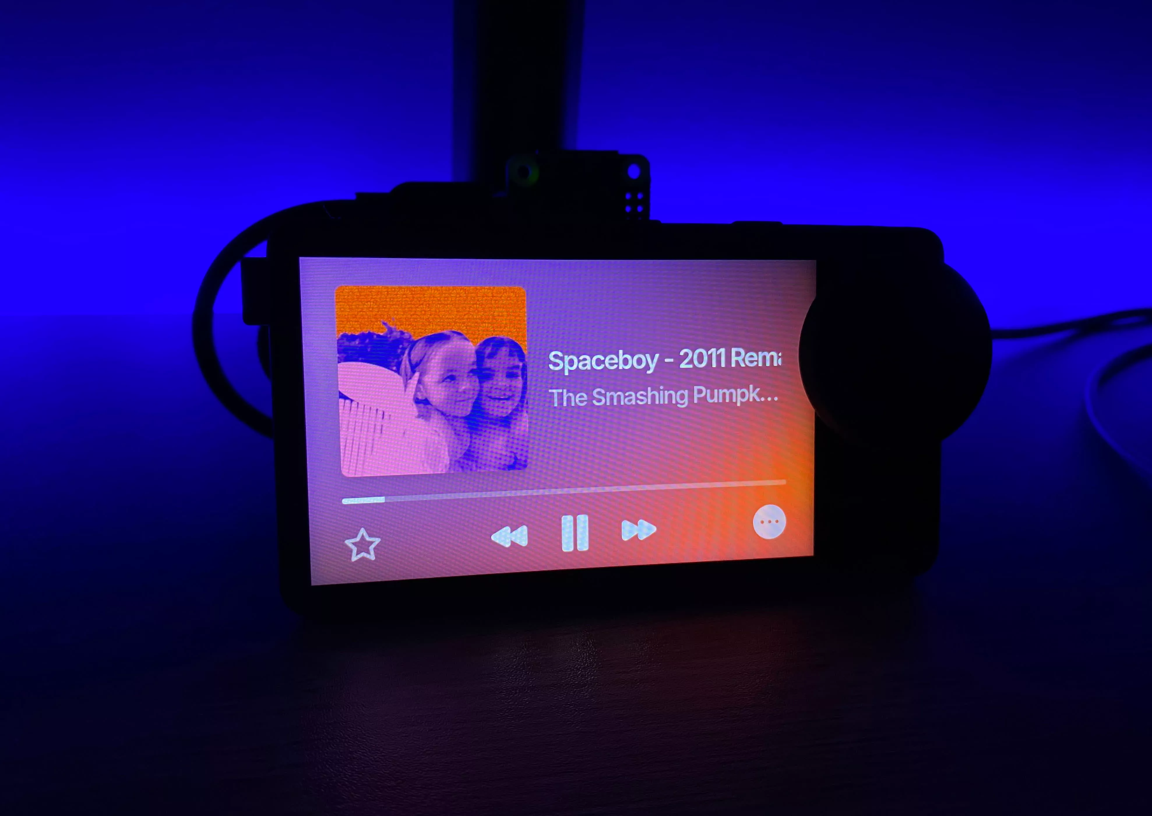 Des développeurs maintiennent en vie le Spotify Car Thing grâce à un firmware personnalisé 3 1730488132 478 Des developpeurs maintiennent en vie le Spotify Car Thing grace